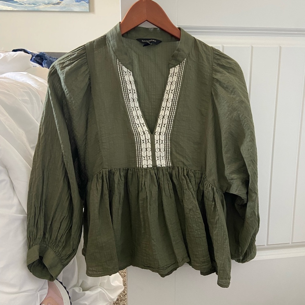 Banana Republic army green blouse
